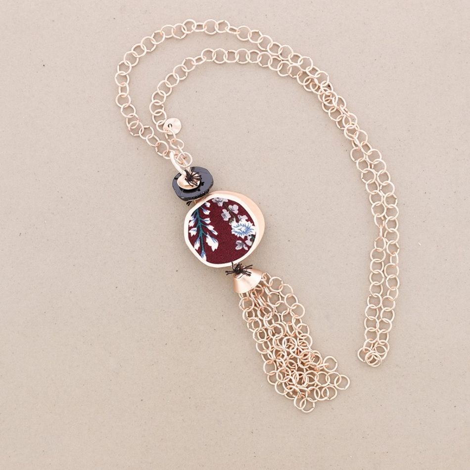 LONG NECKLACE METAL PENDANT CHAIN SUEDE LEATHER