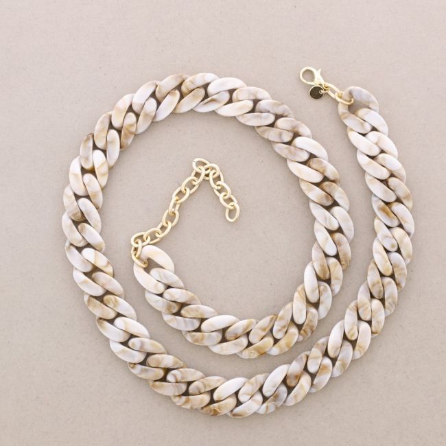 COLLAR LARGO ESLABONES RESINA