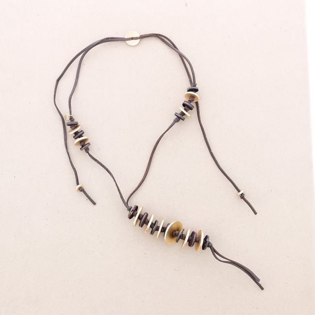 COLLAR LARGO CUERO ANTE