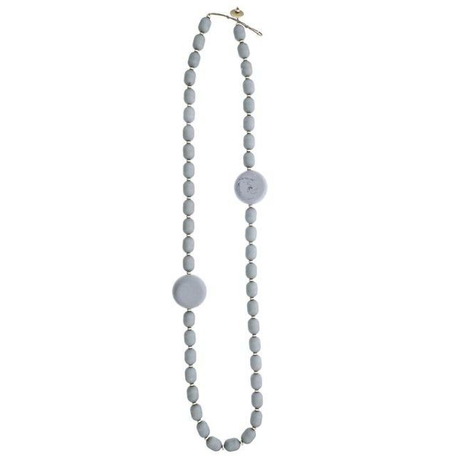 LONG NECKLACE WITH RESIN BEADS