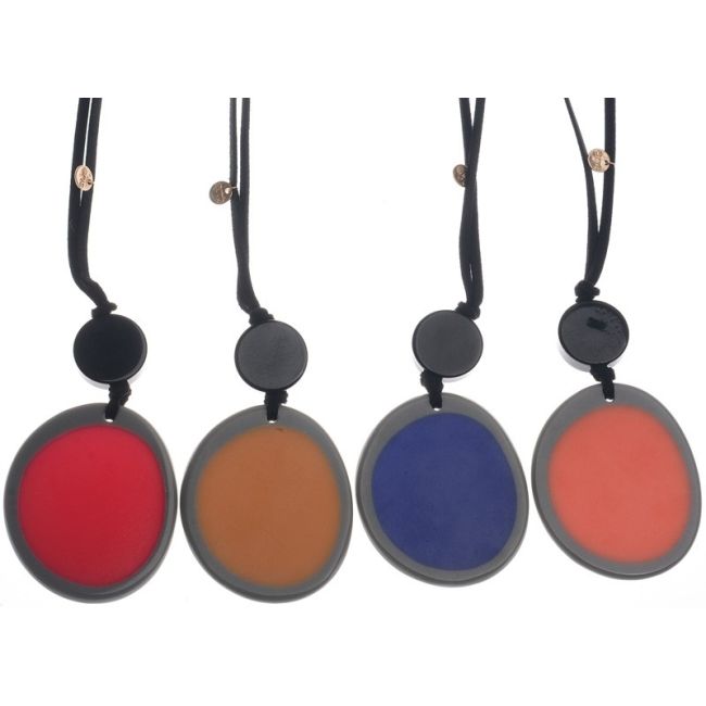 DOUBLE RESIN PENDANT LONG NECKLACE