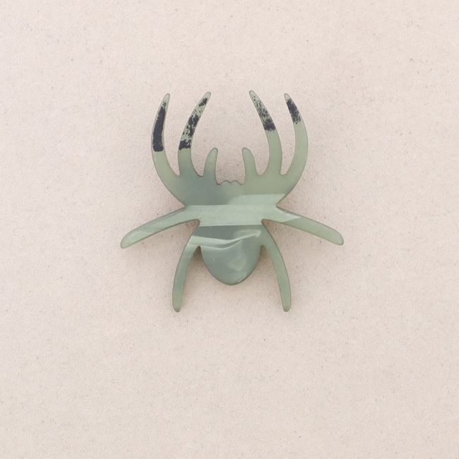 BROCHE ARAÑA RESINA