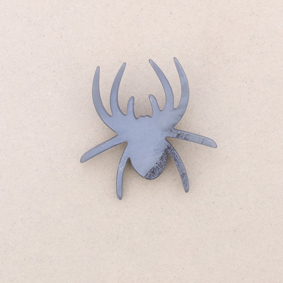 BROCHE ARAÑA RESINA