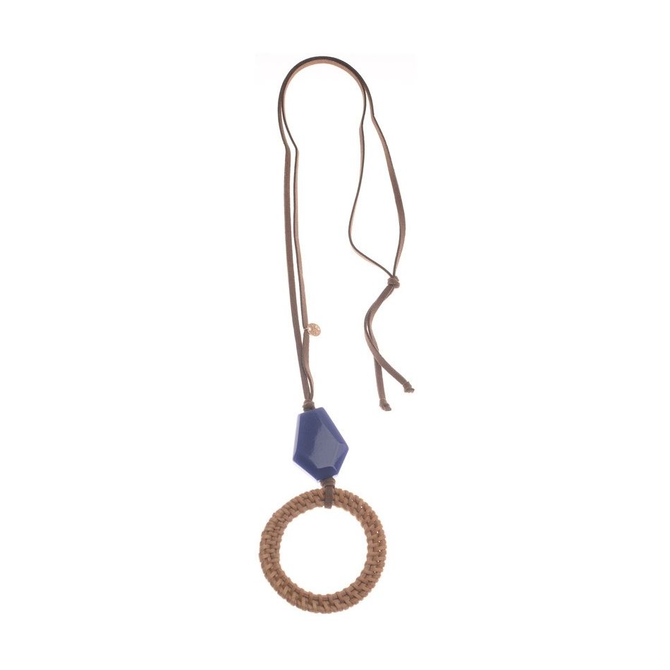 COLLAR LARGO COLGANTE RESINA ANILLA MIMBRE
