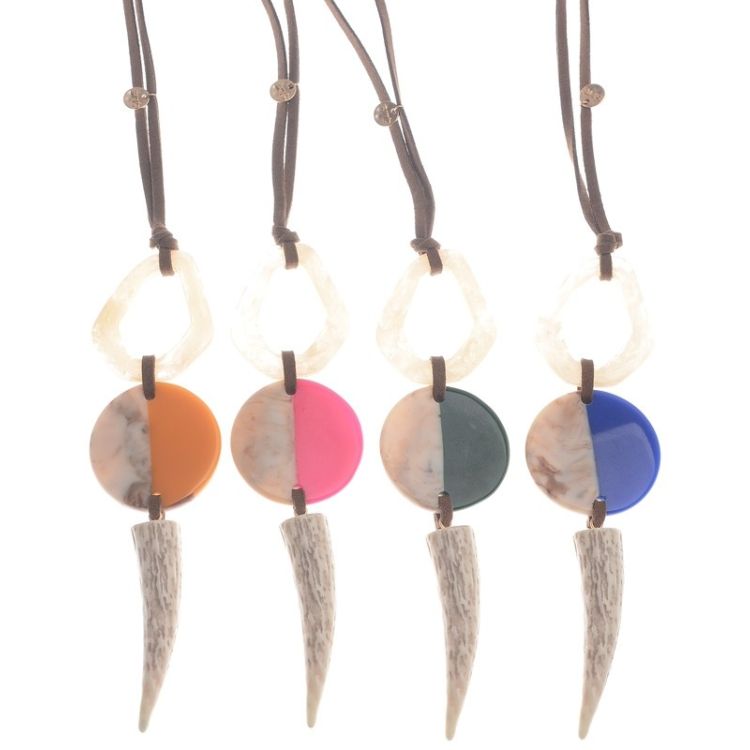 HORN RESIN PENDANT LONG NECKLACE 2