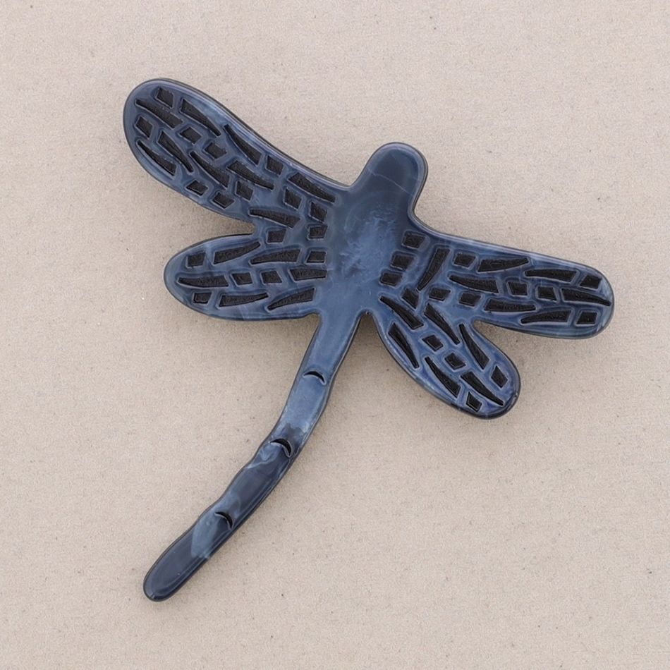 BROCHE LIBÉLULA CALADA RESINA