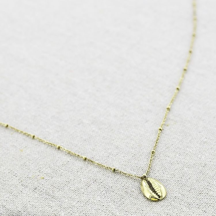 SHELL PENDANT STEEL SHORT NECKLACE