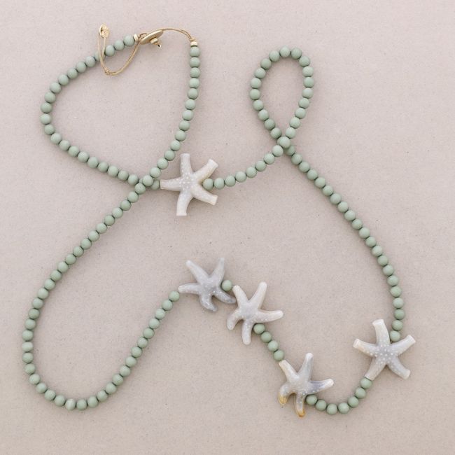 RESIN STARFISH BALLS LONG NECKLACE