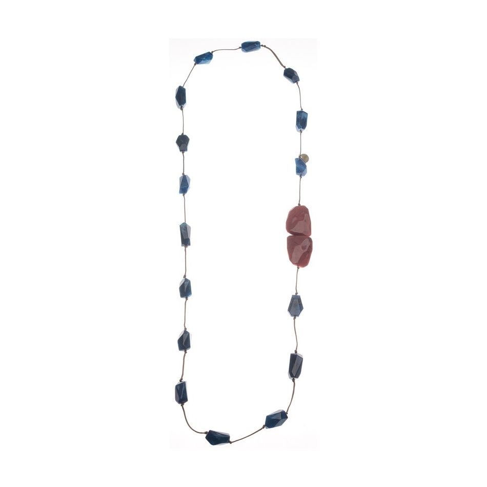 LONG NECKLACE WITH RESIN BEADS