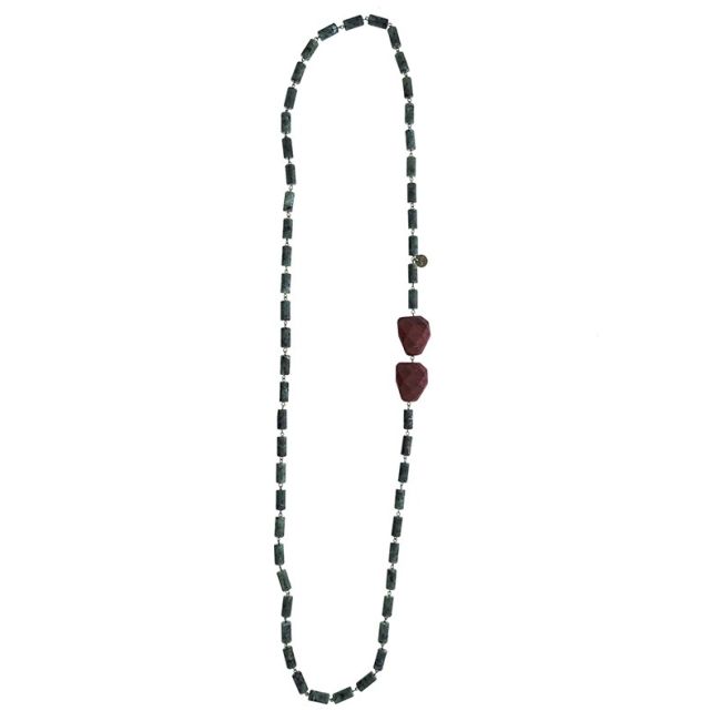 COLLAR LARGO CUENTAS RESINA
