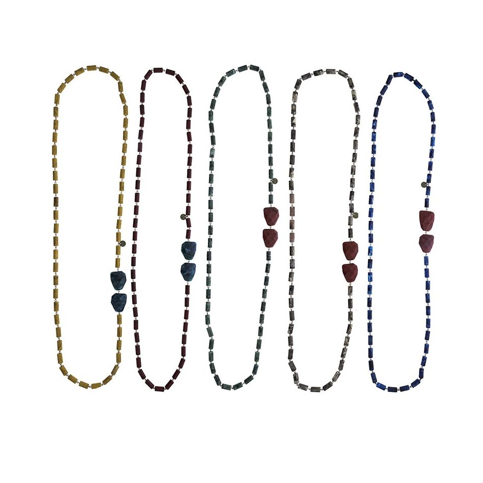 COLLAR LARGO CUENTAS RESINA