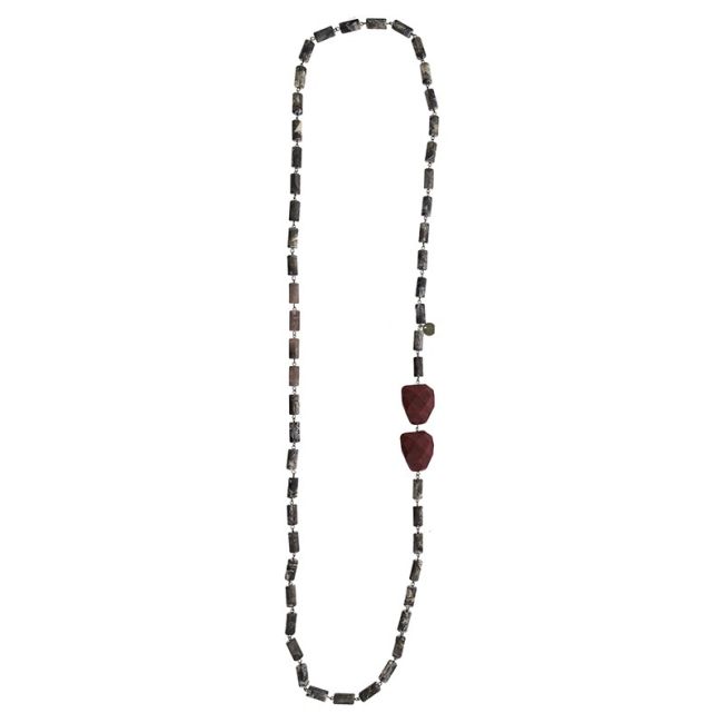 LONG NECKLACE WITH RESIN BEADS