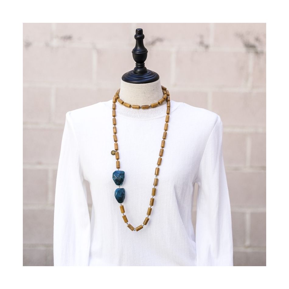 COLLAR LARGO CUENTAS RESINA