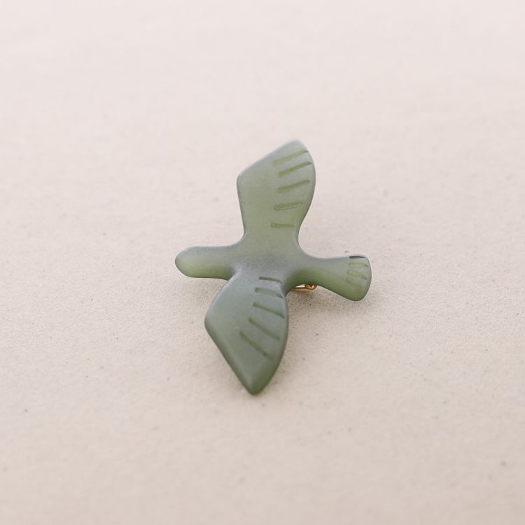 RESIN BIRD BROOCH 2