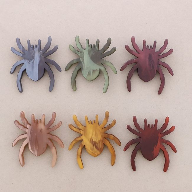RESIN SPIDER BROOCH