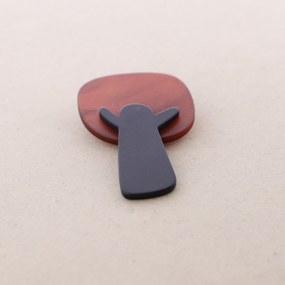 RESIN TREE BROOCH