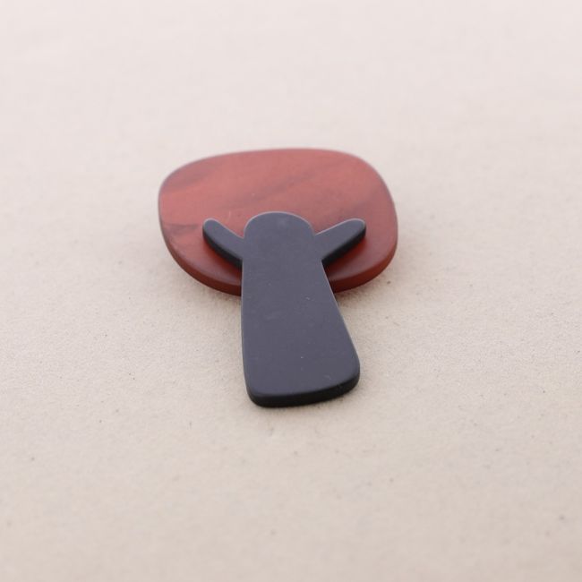 RESIN TREE BROOCH