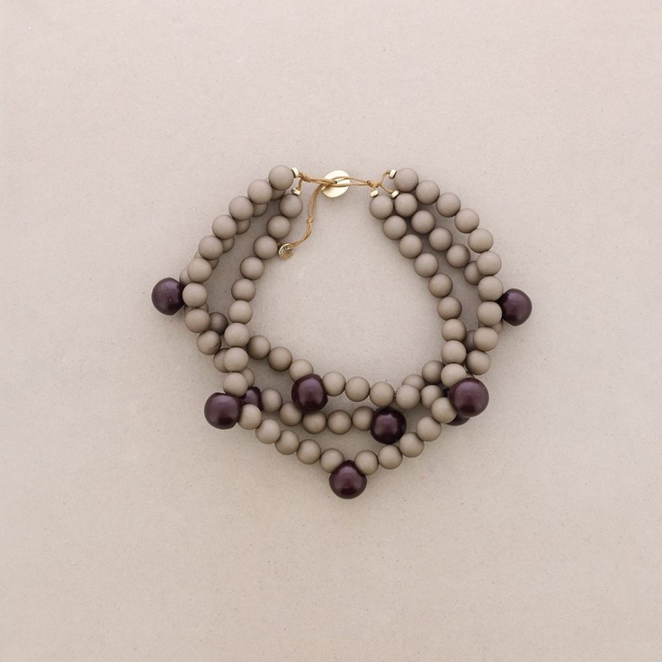 THREE ROWS RESIN BEADS SHORT NECKLACE