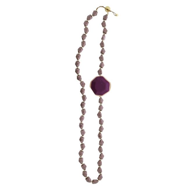 LONG NECKLACE WITH RESIN BEADS