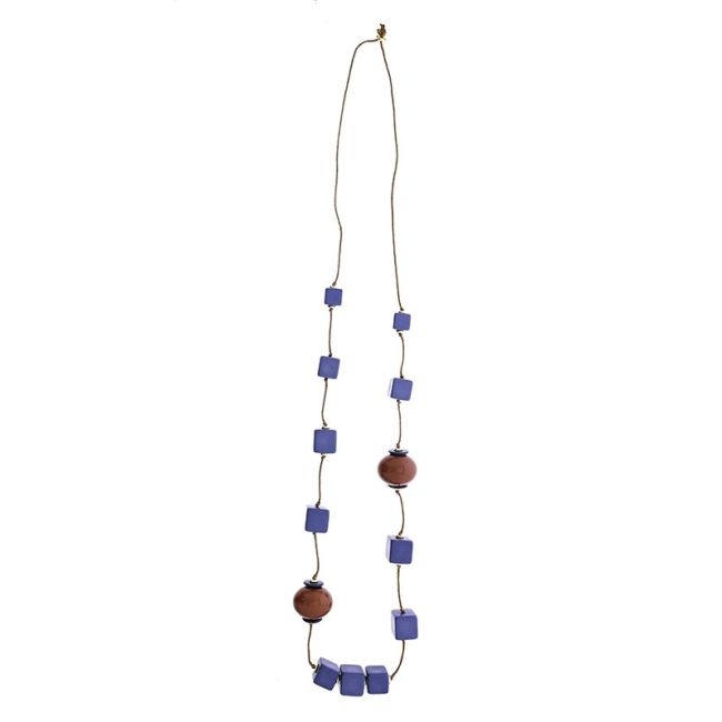 LONG NECKLACE WITH RESIN BEADS