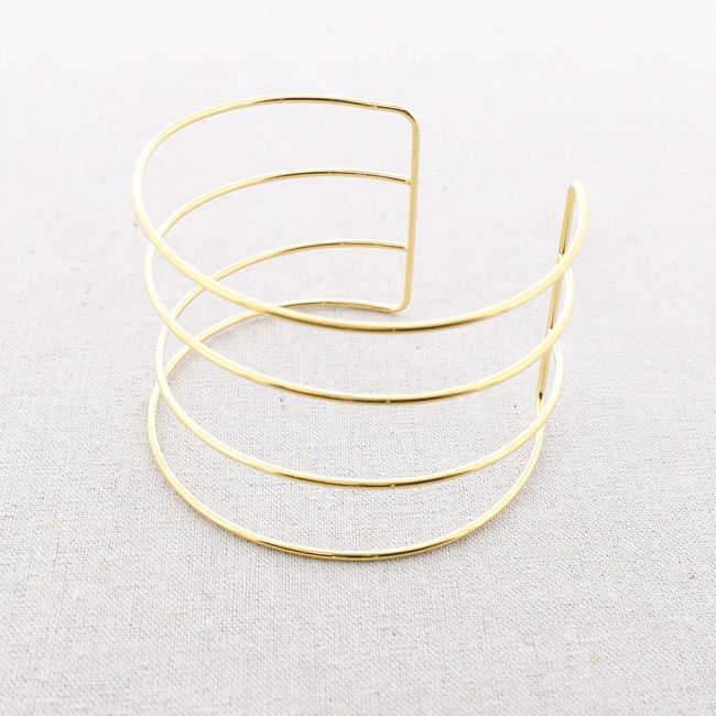 FOUR STRAPS ADJUSTABLE STEEL ARM CUFF