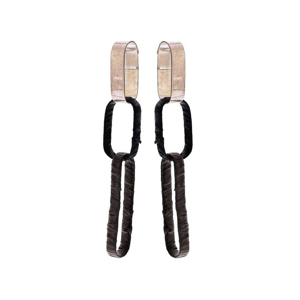 RAFFIA METAL WIDE RING EARRINGS