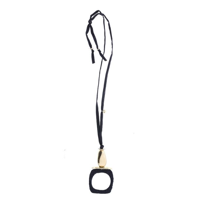 COLLAR LARGO TUBO LAZO COLGANTE ANILLA CUADRADA