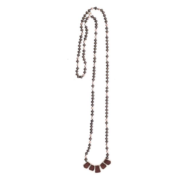 LONG CRYSTAL NECKLACE WITH LINED BEADS