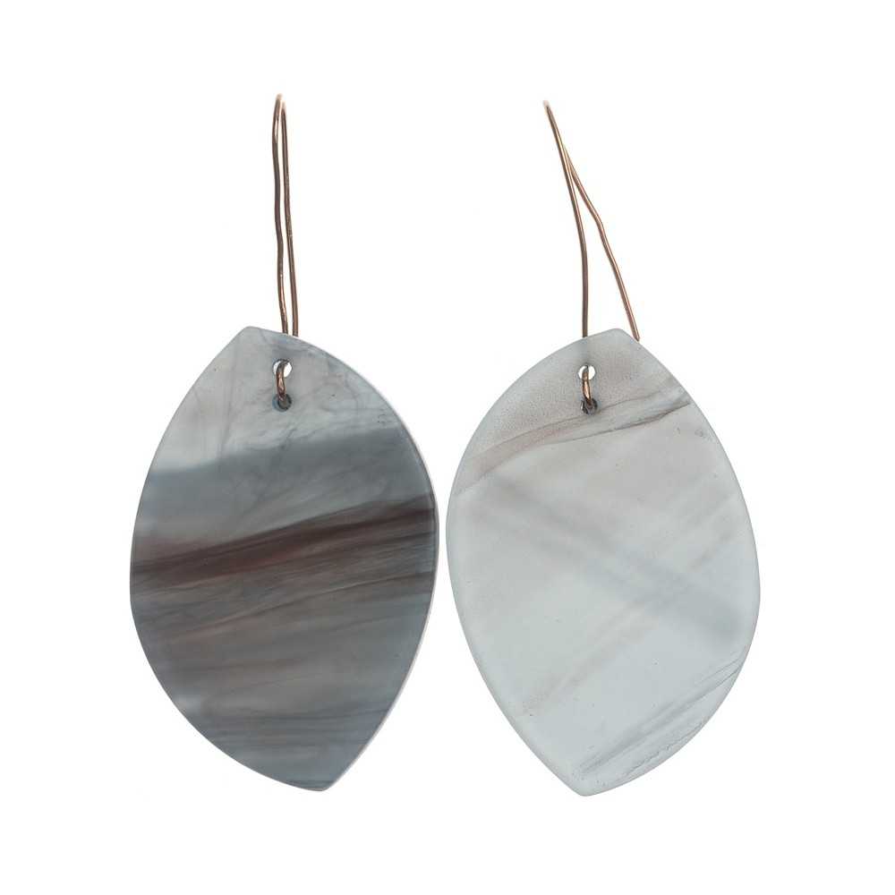 RESIN LEAF PENDANT EARRINGS