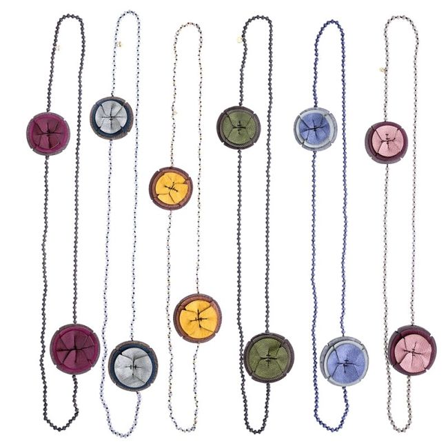 IMITATION LEATHER CRYSTAL FLOWERS LONG NECKLACE