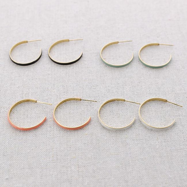 2.5CM ENAMEL HOOP STEEL EARRINGS