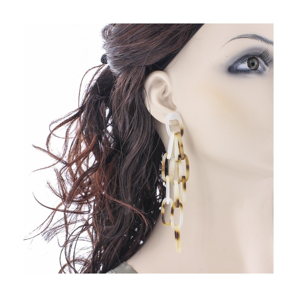 RESIN LINK TRIPLE PENDANT EARRINGS