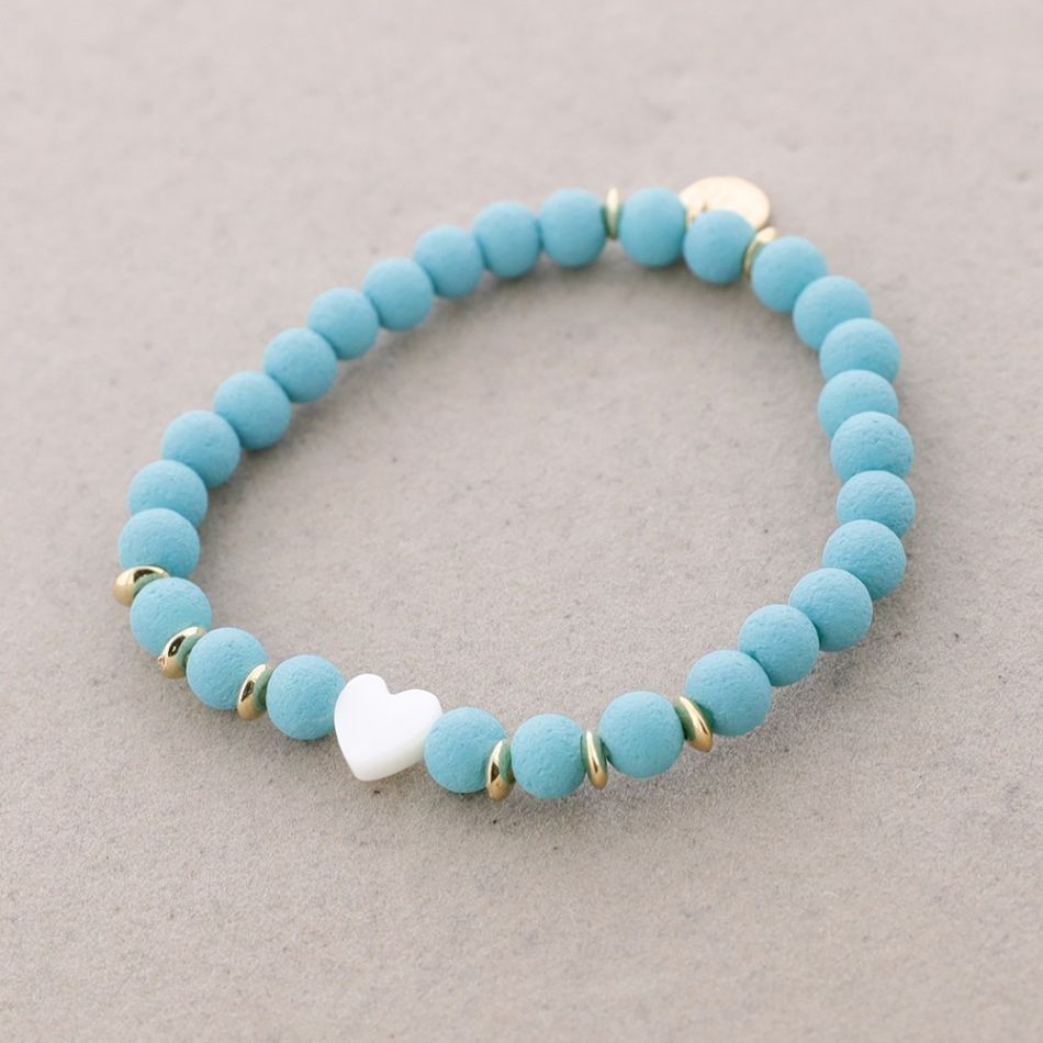 PULSERA ELÁSTICA CUENTAS CORAZÓN NÁCAR