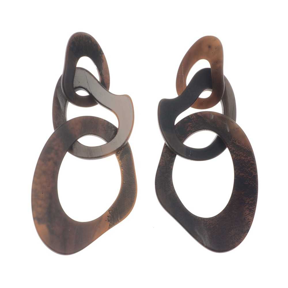 IRREGULAR TRIPLE RING EARRINGS IN MATT RESIN