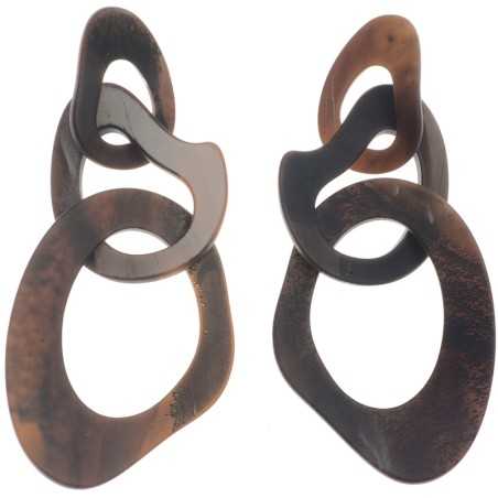 IRREGULAR TRIPLE RING EARRINGS IN MATT RESIN