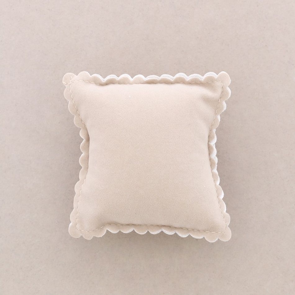 EXPOSITOR ALMOHADA POLIPIEL 9*9