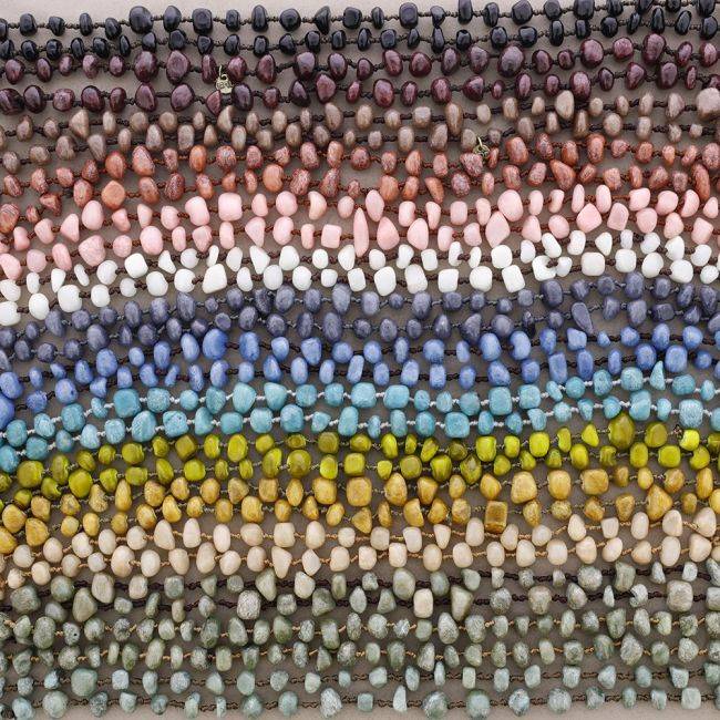 LONG NECKLACE WITH IRREGULAR STONES