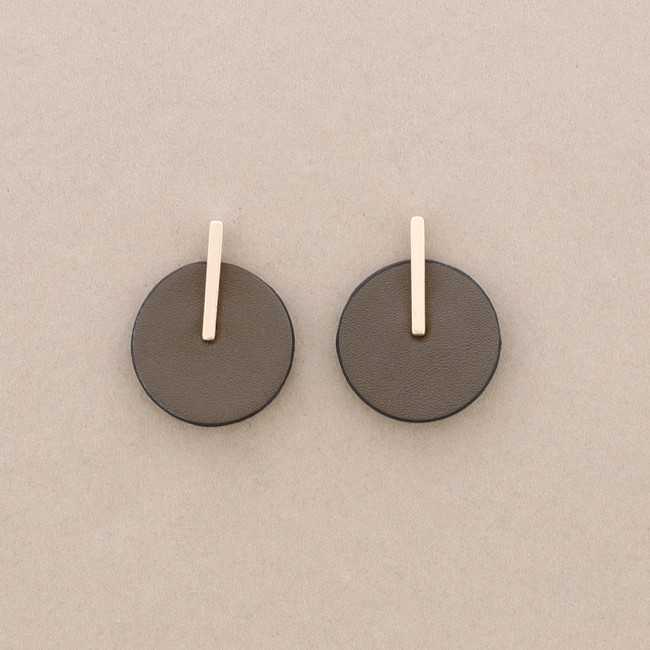 METAL LEATHER EARRINGS