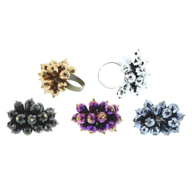METAL RING WITH FACETED CRYSTAL BEADS