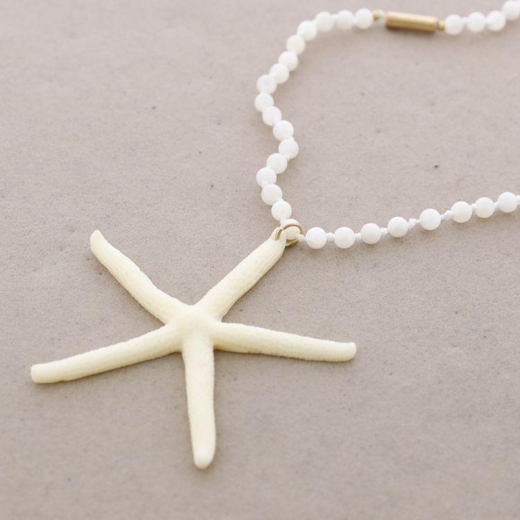 COLLAR LARGO COLGANTE ESTRELLA DE MAR RESINA