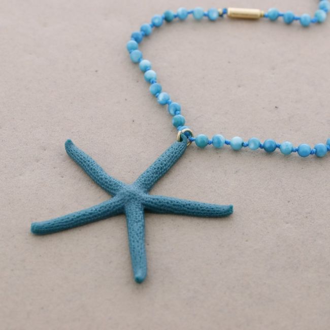 LONG RESIN STARFISH PENDANT NECKLACE