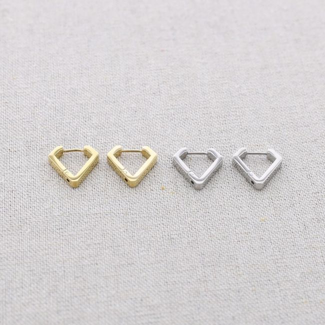 STEEL EARRINGS HOOP SHAPE