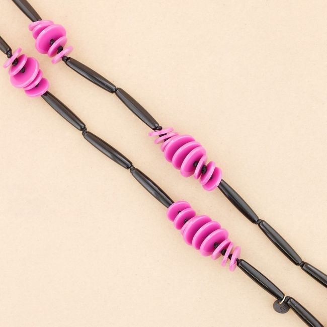 COLLAR LARGO CUENTAS RESINA