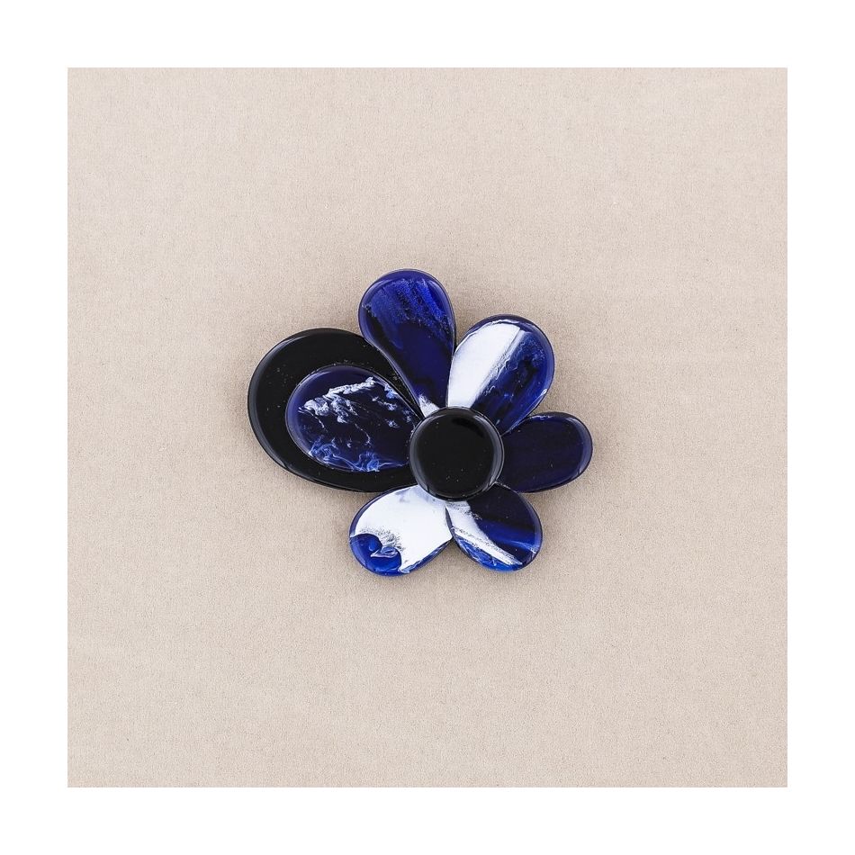 RESIN FLOWER BROOCH