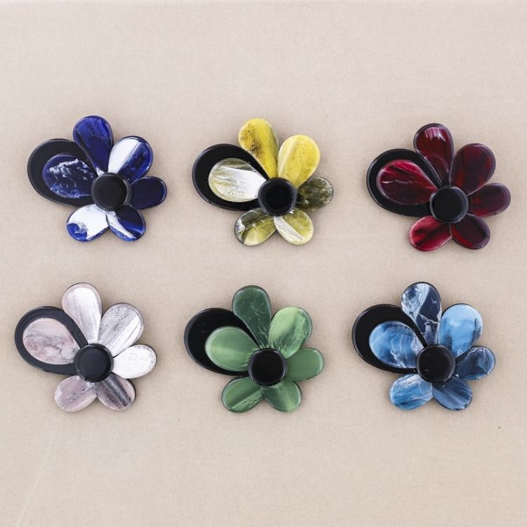BROCHE FLOR RESINA 2