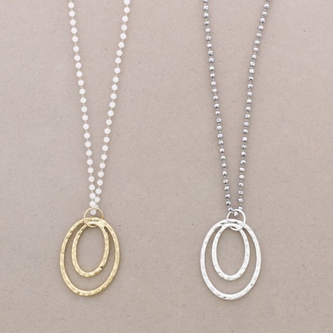 LONG NECKLACE WITH METAL PENDANT FACETED BEADS
