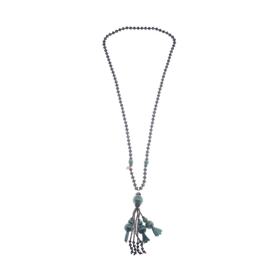 LONG PENDANT NECKLACE WITH RAFFIA BEADS