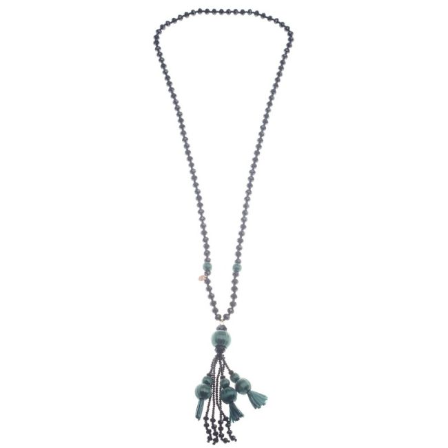 LONG PENDANT NECKLACE WITH RAFFIA BEADS