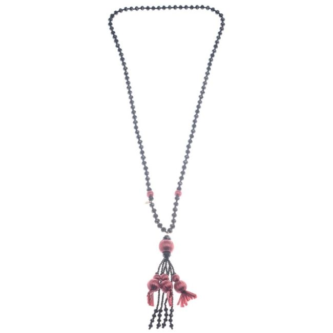 LONG PENDANT NECKLACE WITH RAFFIA BEADS