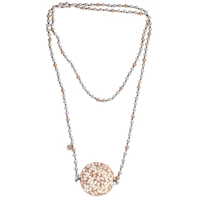 LONG NECKLACE WITH BALLS AND METAL MEDAL